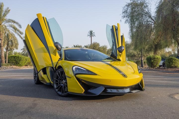 main_image of McLaren 570S