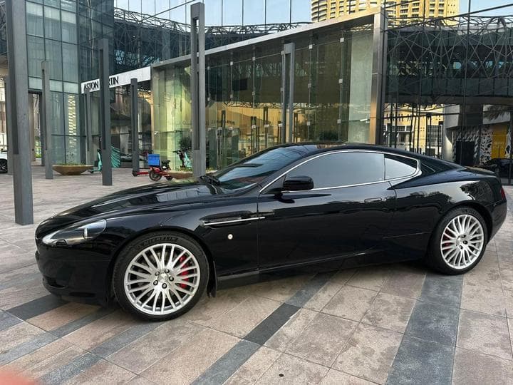 main_image of Aston Martin DB9