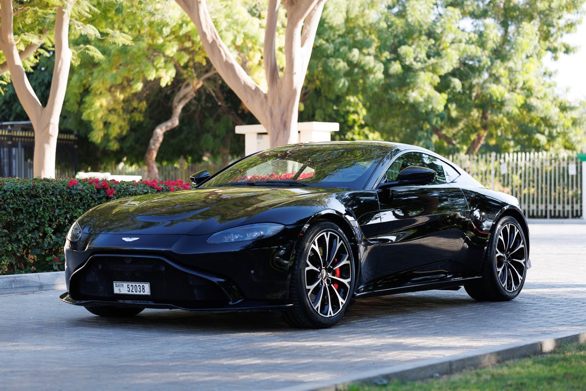 Aston Martin Vantage