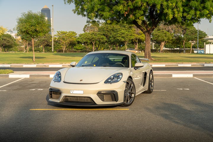 Porsche 718 Cayman GT4 (Manual)